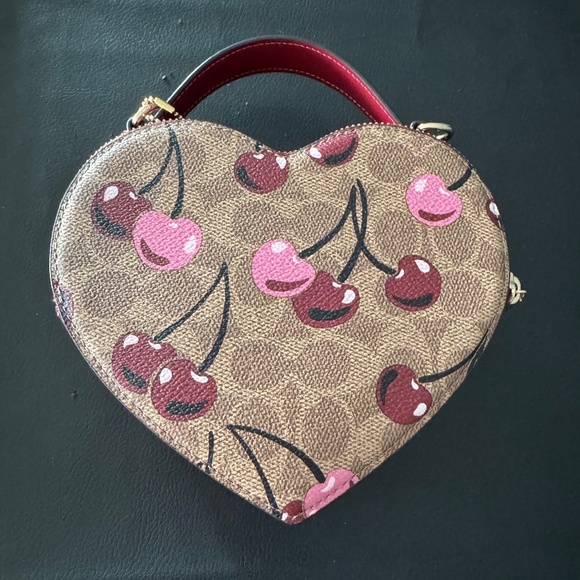 Coach Heart Crossbody Bag In Signature Canvas With Cherry Print 🍒 - Picture 3 of 9